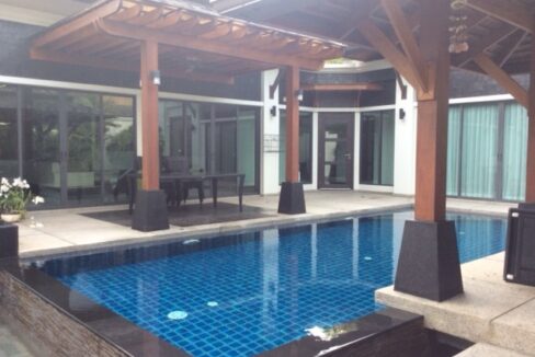 Thai style pool villa in laguna area