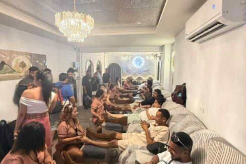 4 story Patong massage shop 