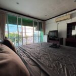 19-room guesthouse+2 shops business for sale