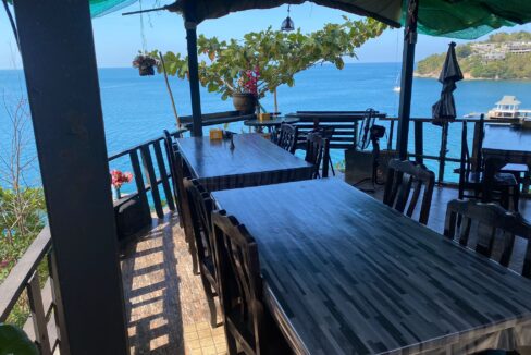 Sea view restaurant for takeover